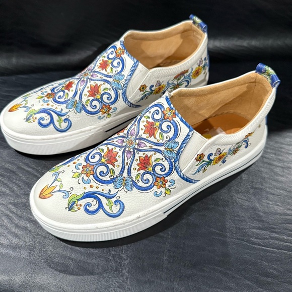 Brighton Women’s White Tumbled Print Leather La Farfalla Collection Shoes - 6.5 - Picture 1 of 15